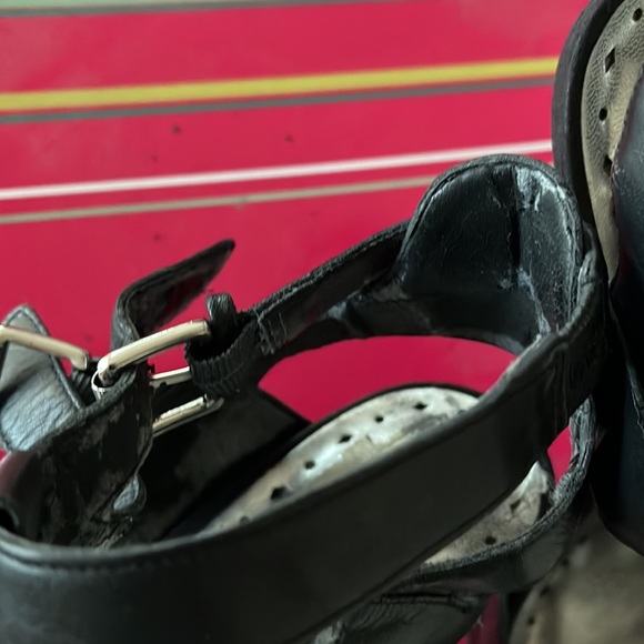 BCBG Platform Heal - Picture 4 of 6